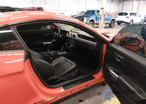 2016 Ford Mustang Ecoboost z USA, uszkodzony, nr VIN 1FA6P8TH6G5269290